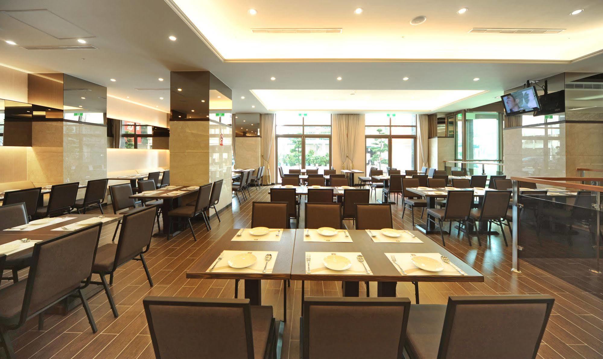 F Hotel - Hualien Kültér fotó