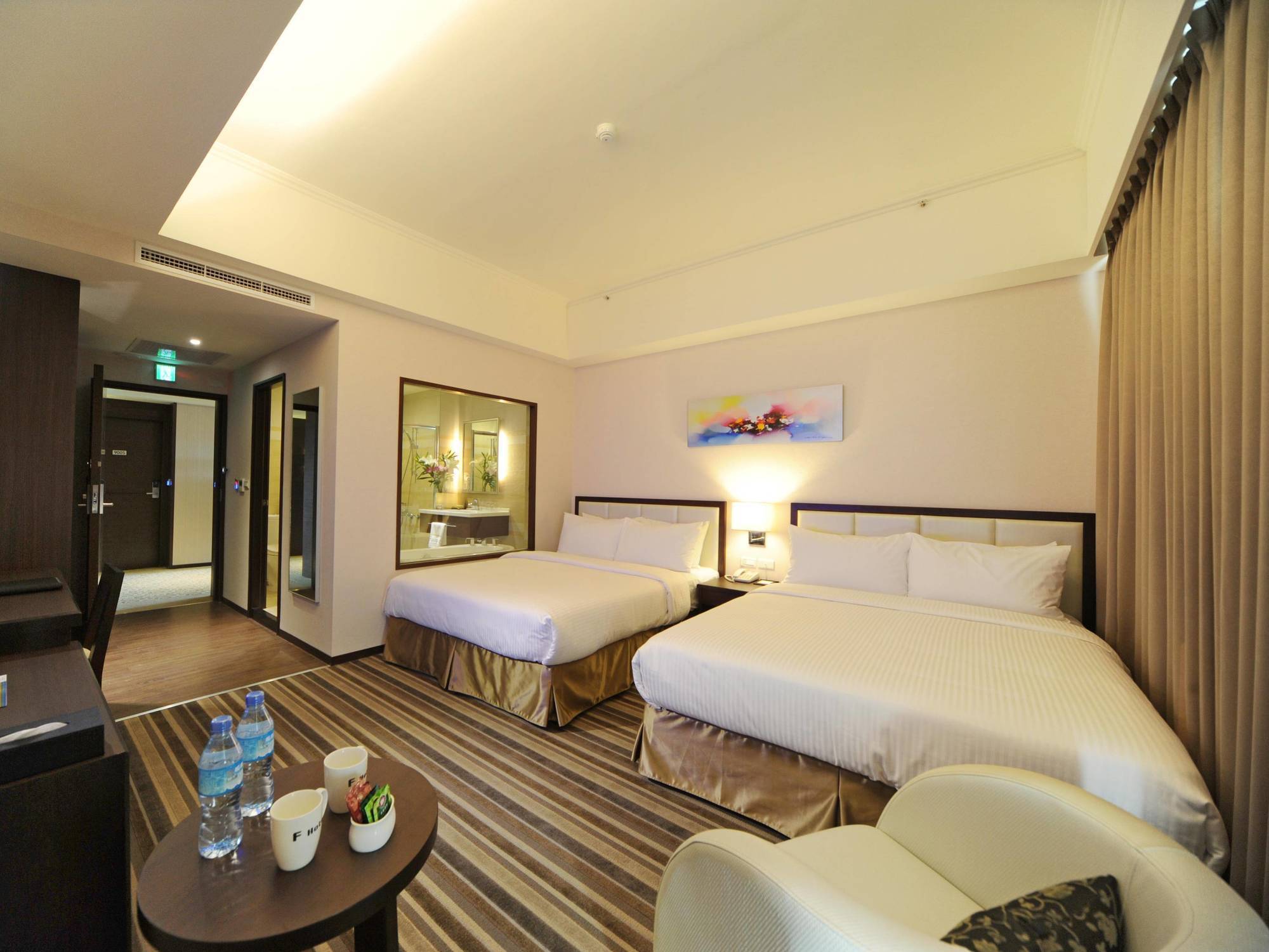 F Hotel - Hualien Kültér fotó