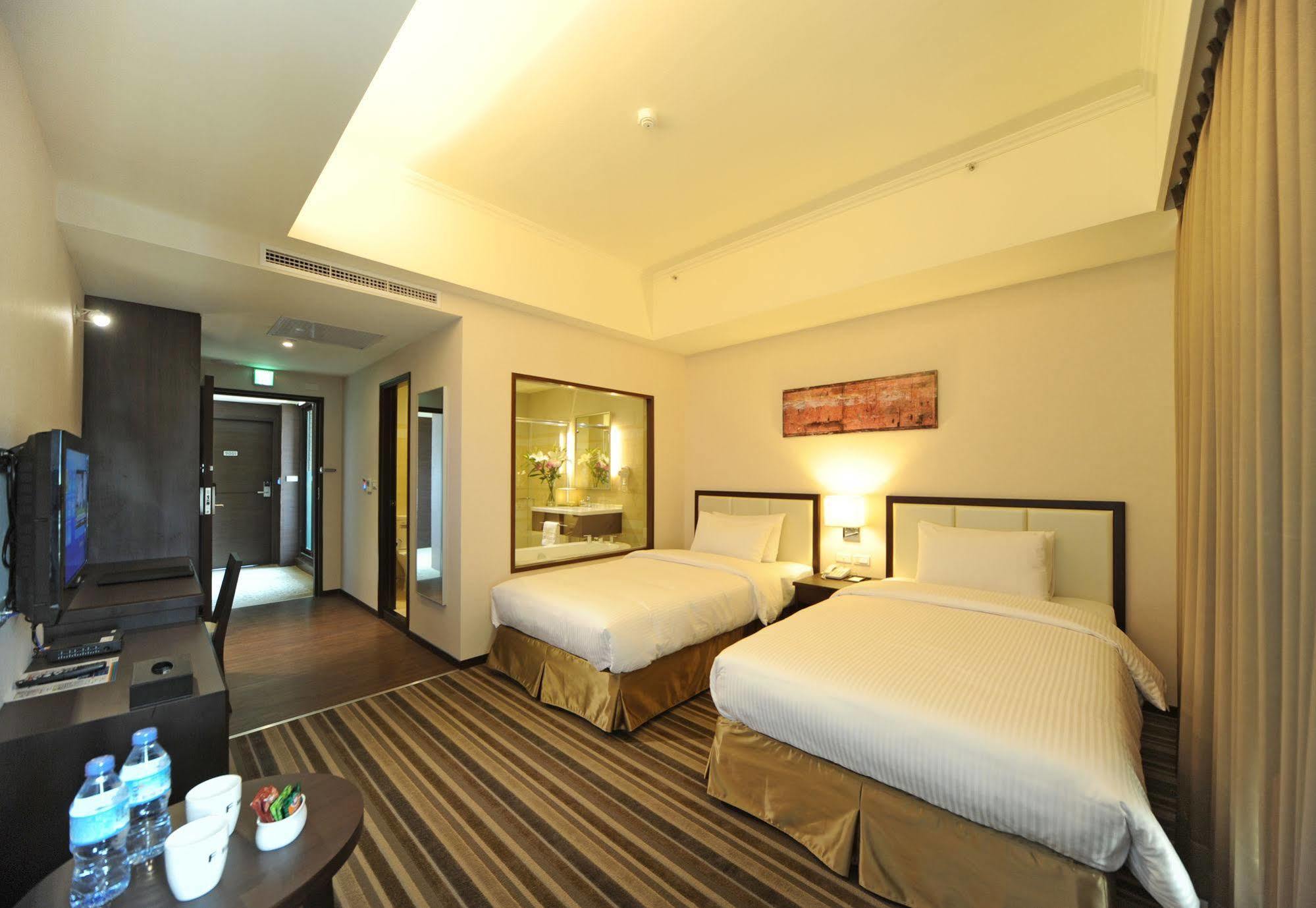 F Hotel - Hualien Kültér fotó