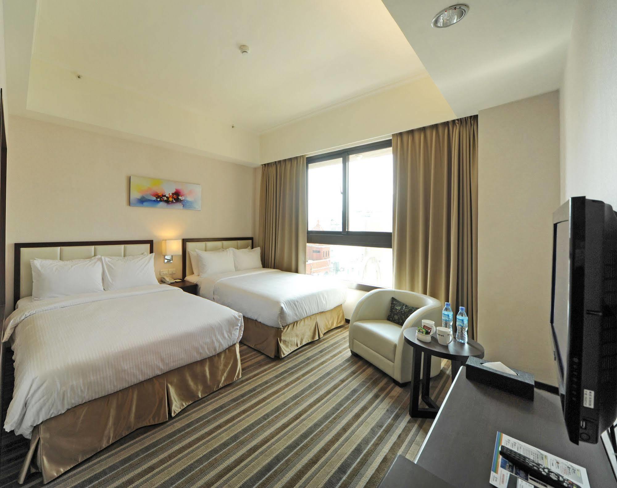 F Hotel - Hualien Kültér fotó