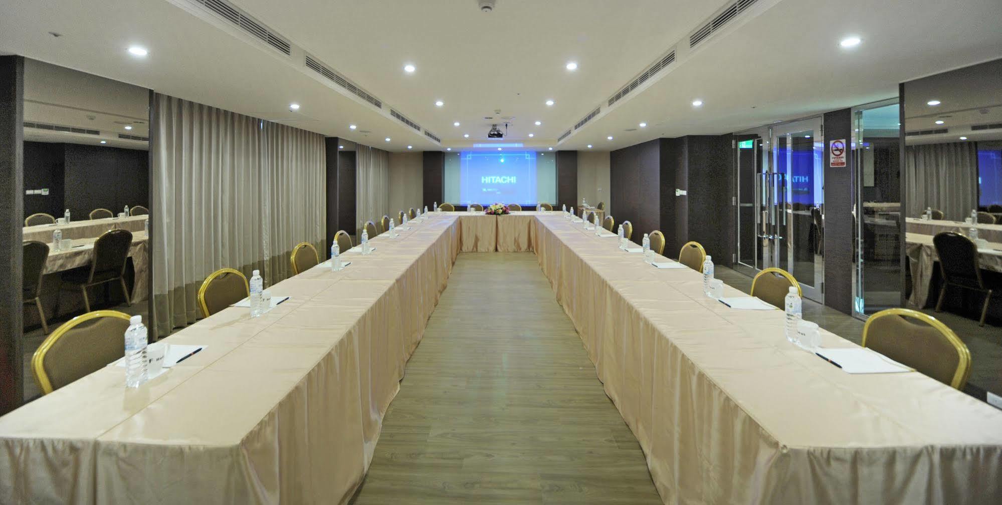 F Hotel - Hualien Kültér fotó